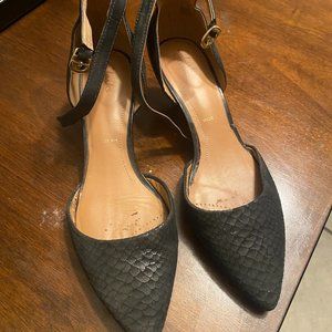 Clarks Heels size 9/9.5